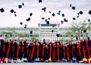 “Thả cửa vào đại học” cơ hội để đóng cửa các trường Đại học yếu kém